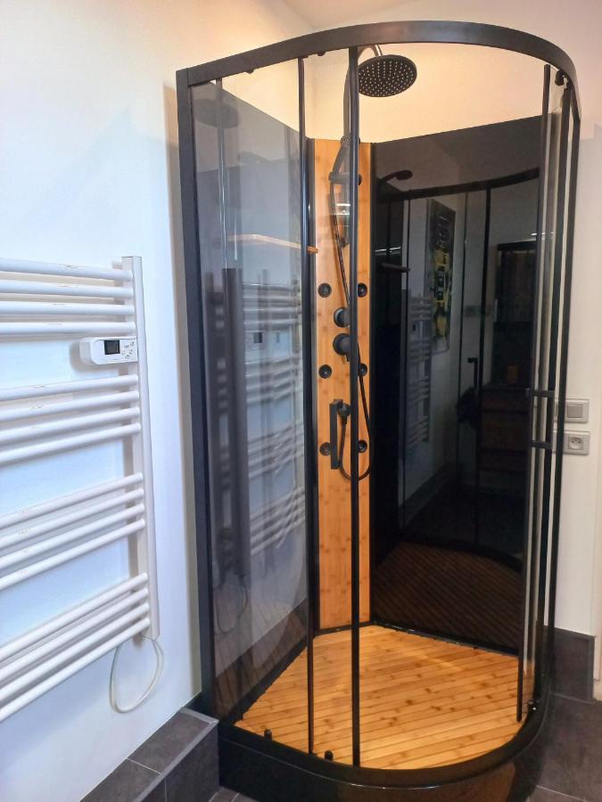 Game Room Επερνέ Εξωτερικό φωτογραφία